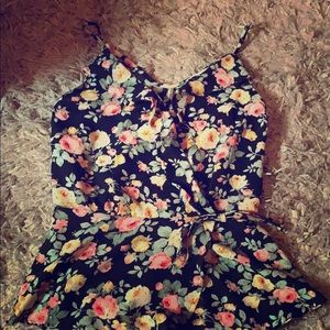 Monteau Los Angeles flowered blouse